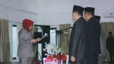 Pj Sekda Bursel Ruslan Makatita Resmi di Lantik Bupati Safitri Malik