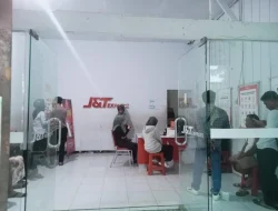 J&T Express Dikecam Warga Labuha: Paket Telat dan Kurir Tak Responsif