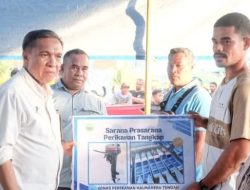 Bupati Halteng Serahkan Bantuan Sarana Perikanan, 80 Armada Tangkap Disalurkan