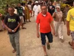 Bupati Halmahera Tengah Kunjungi Jemaat Elshadai Tilope, Sampaikan Ucapan Natal dan Tahun Baru