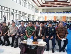 Hadiri Wisuda XXI Polnam, Wakil Gubernur Maluku Tekankan Hilirisasi dan Ketahanan Energi