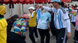 Gubernur Maluku Senam Sehat Bersama dan Sapa Warga di Pasar Mardika