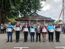 Manajemen Bandara Pattimura Ambon Berikan Penghargaan ImPaCX Full Staff kepada Tujuh Personel Berprestasi