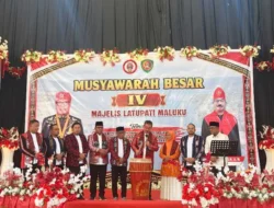 Buka Musyawarah Besar IV Latupati Maluku, Lewerissa Ajak Raja dan Kepala Adat Perkuat Peran bagi Masyarakat